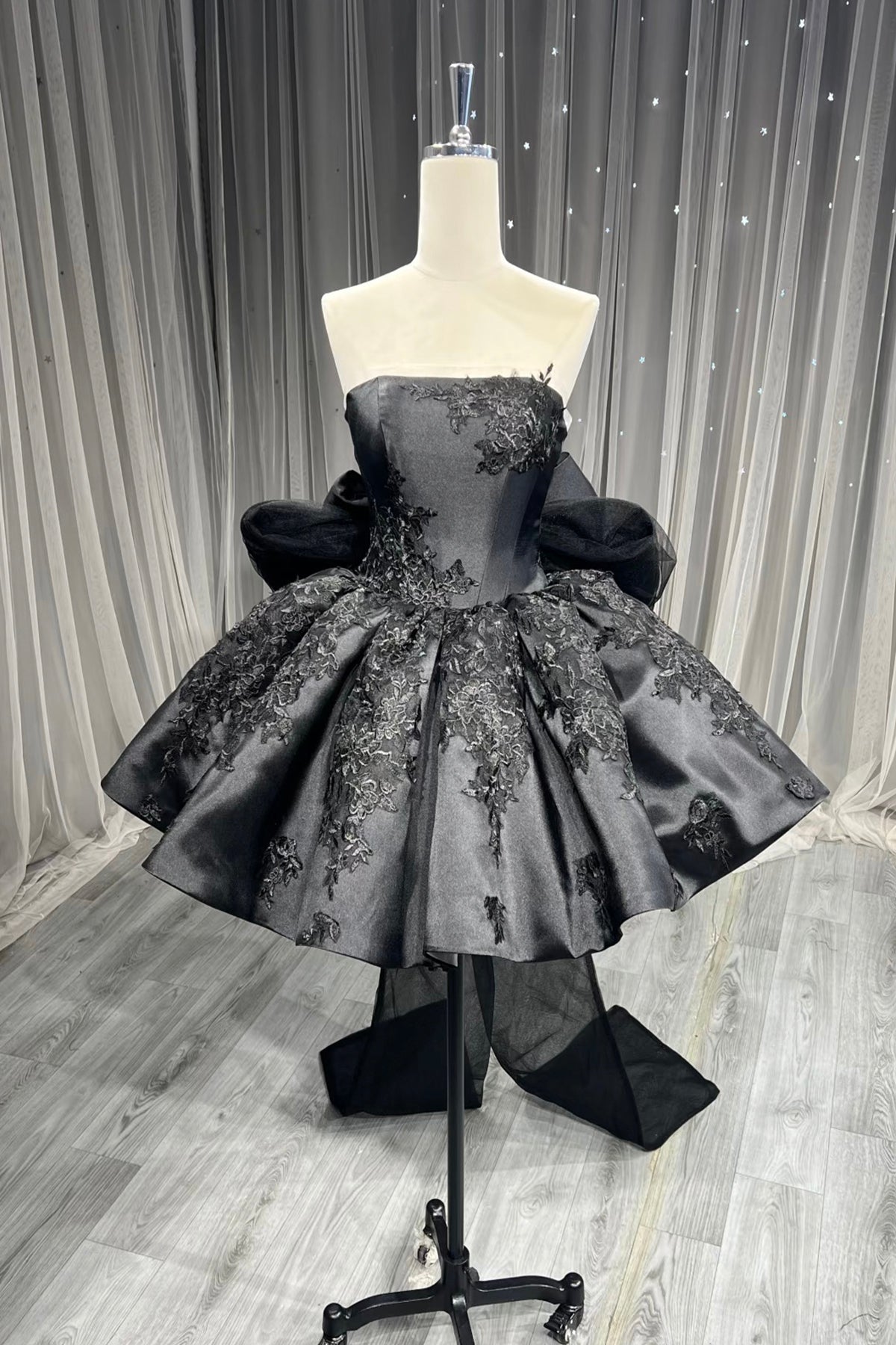 Black Satin Lace Short Prom Dress, Cute A-Line Strapless Evening Party – Loveydress