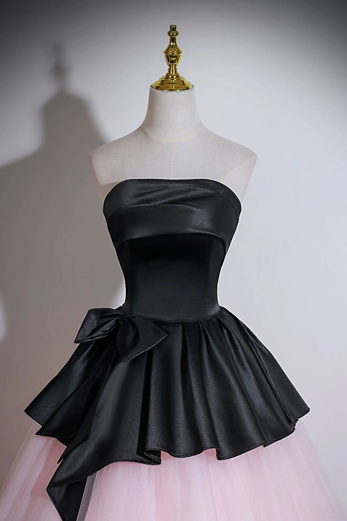 Elegant Black and Pink Strapless Prom Dress, Floor-Length Tulle Ball G – Loveydress