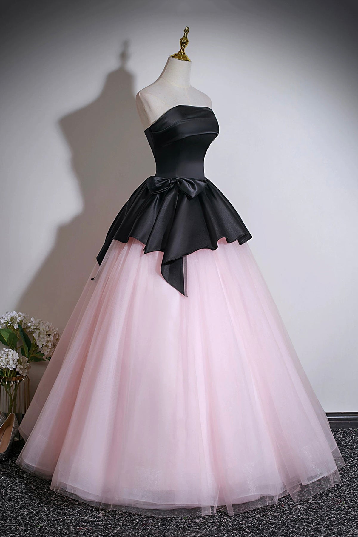 Elegant Black and Pink Strapless Prom Dress, Floor-Length Tulle Ball G – Loveydress