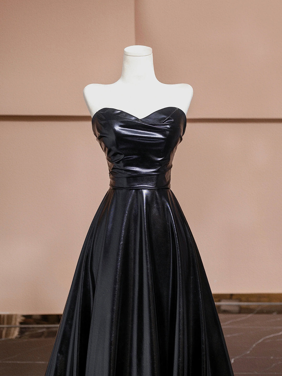 Black Leather Long Prom Dress, A-Line Strapless Evening Party Dress US 14 / Black Black Leather Long Prom Dress, A-Line Strapless Evening Party Dress US 14 / Black