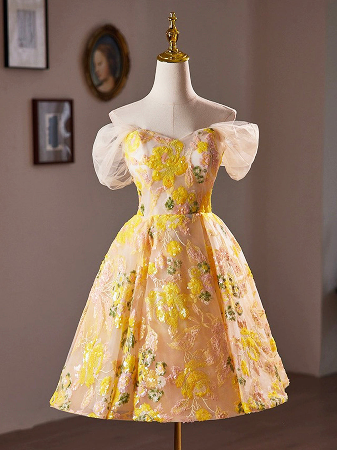 Yellow Floral Sequins Knee Length Prom Dress, Off the Shoulder Evening Party Dress US 6 / Yellow Yellow Floral Sequins Knee Length Prom Dress, Off the Shoulder Evening Party Dress US 6 / Yellow