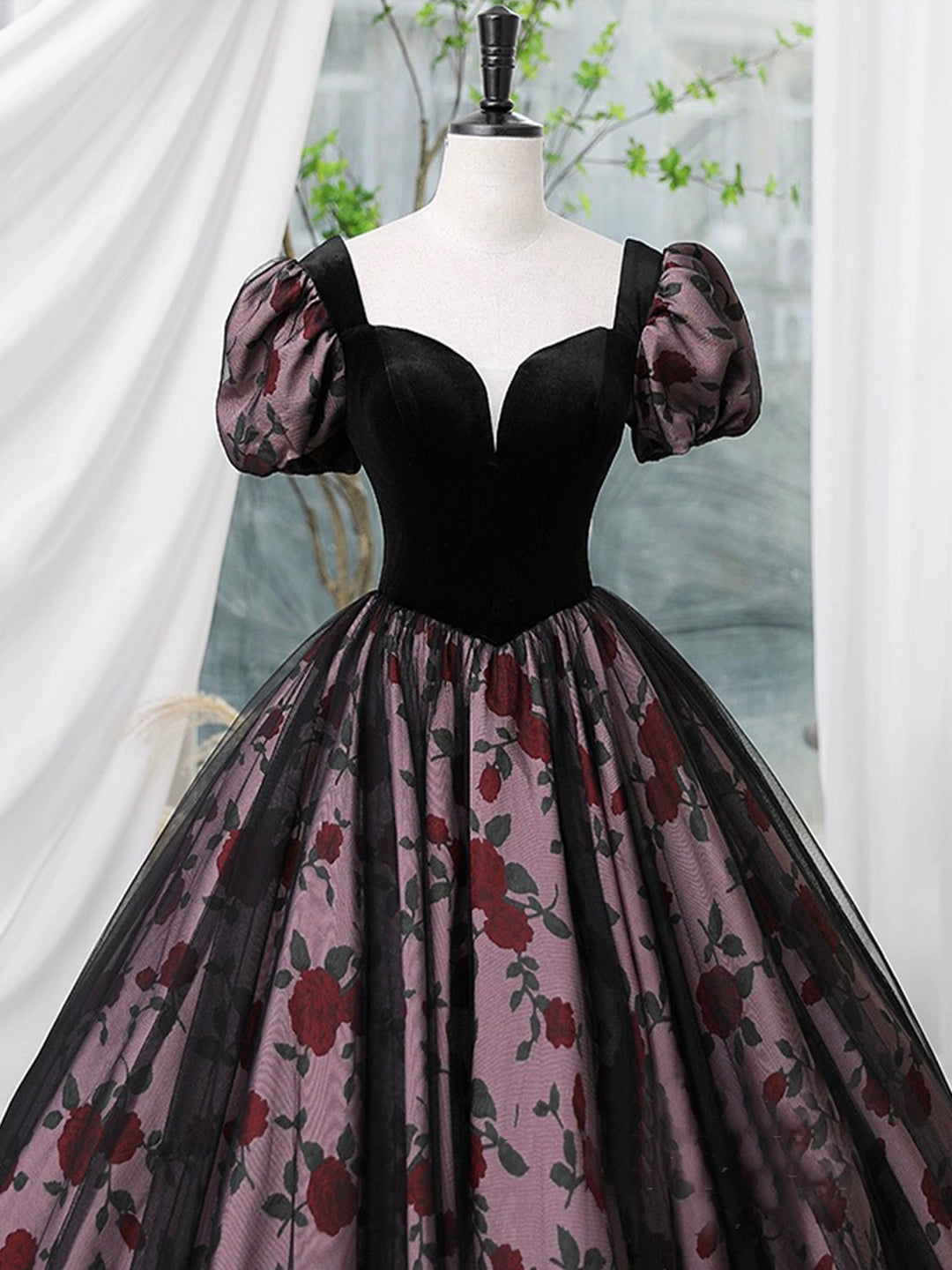 Elegant Velvet and Rose Print Long Formal Dress, A-Line Short Sleeve Prom Party Dress US 12 / Black Elegant Velvet and Rose Print Long Formal Dress, A-Line Short Sleeve Prom Party Dress US 12 / Black